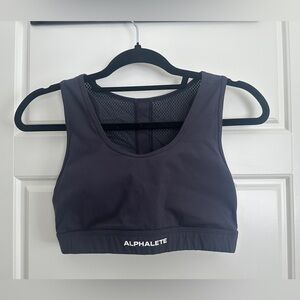 Alphalete Size M Sports Bra